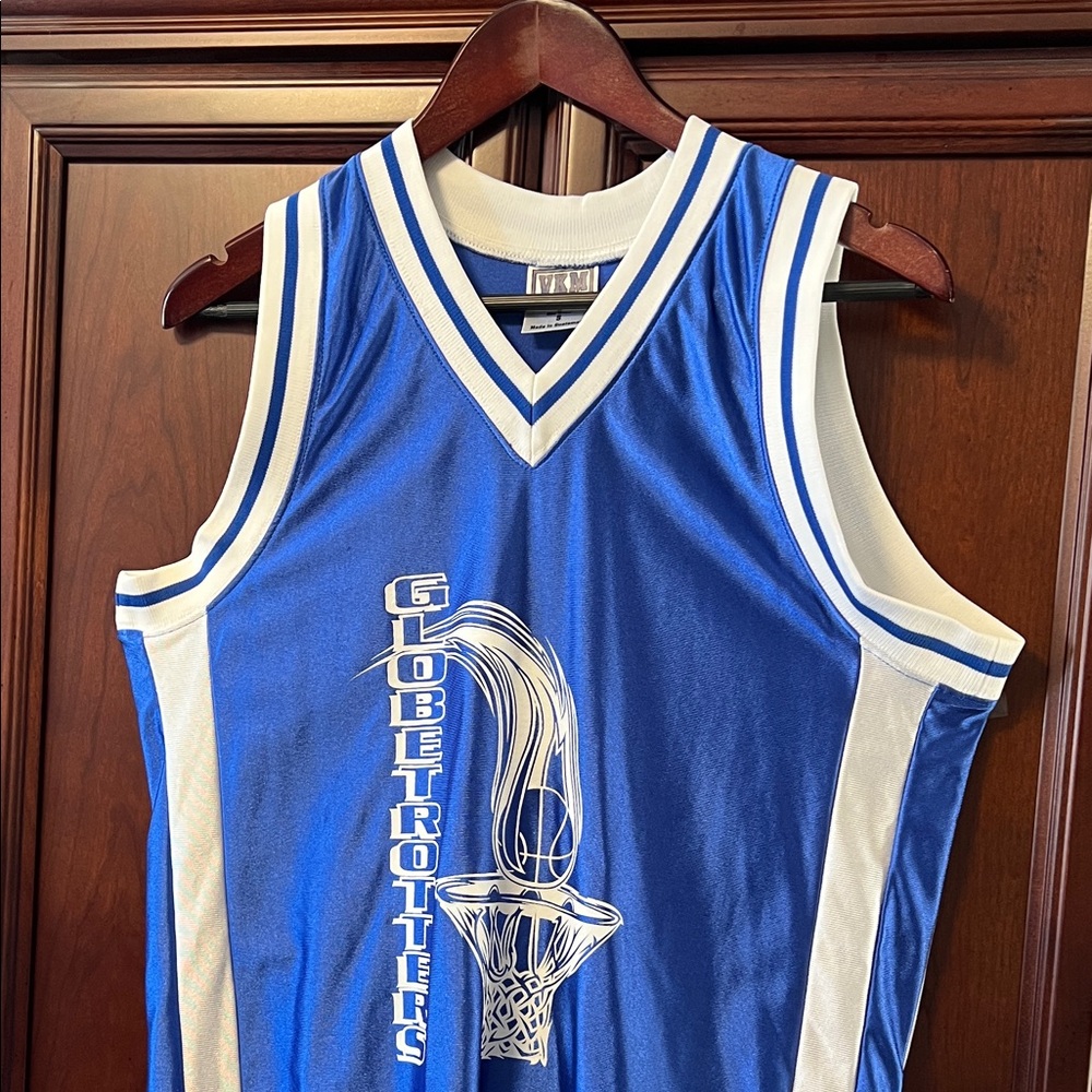 VENUS Venus Globetrotters Basketball Lomauro Blue, White & Red #03 Signed Jersey